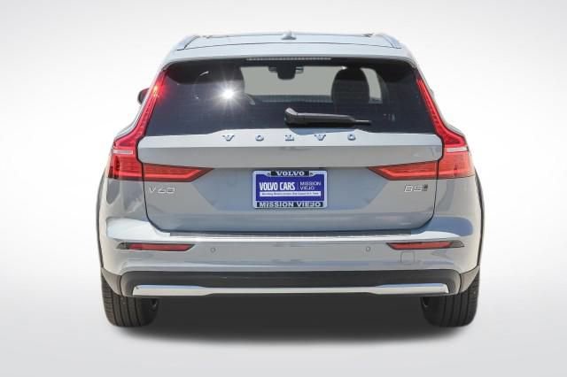 New 2025 Volvo V60 B5 Cross Country Ultra w/ Protection Package Premier image 6
