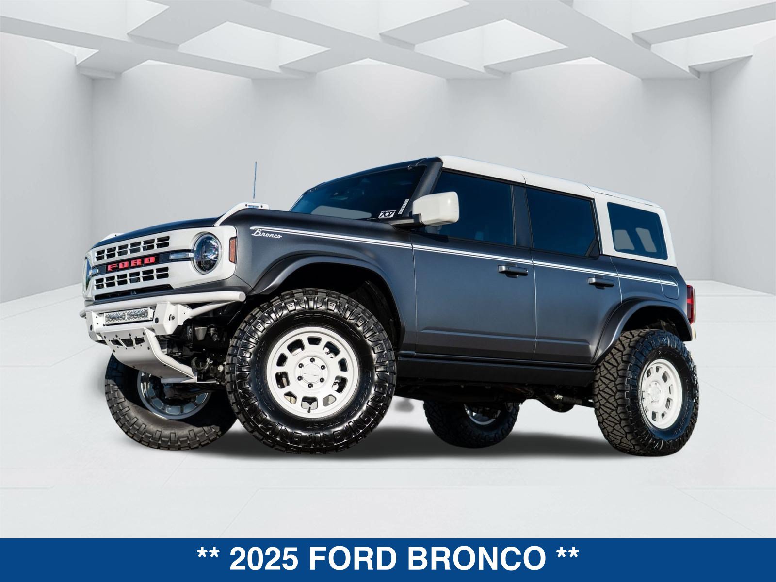 Used 2025 Ford Bronco Heritage Edition AWD/4WD image 19