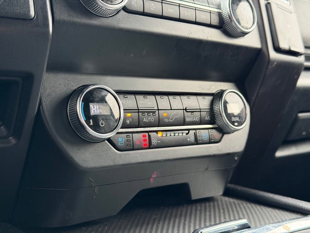 Used 2020 Ford Expedition Limited w/ Equipment Group 303A image 27