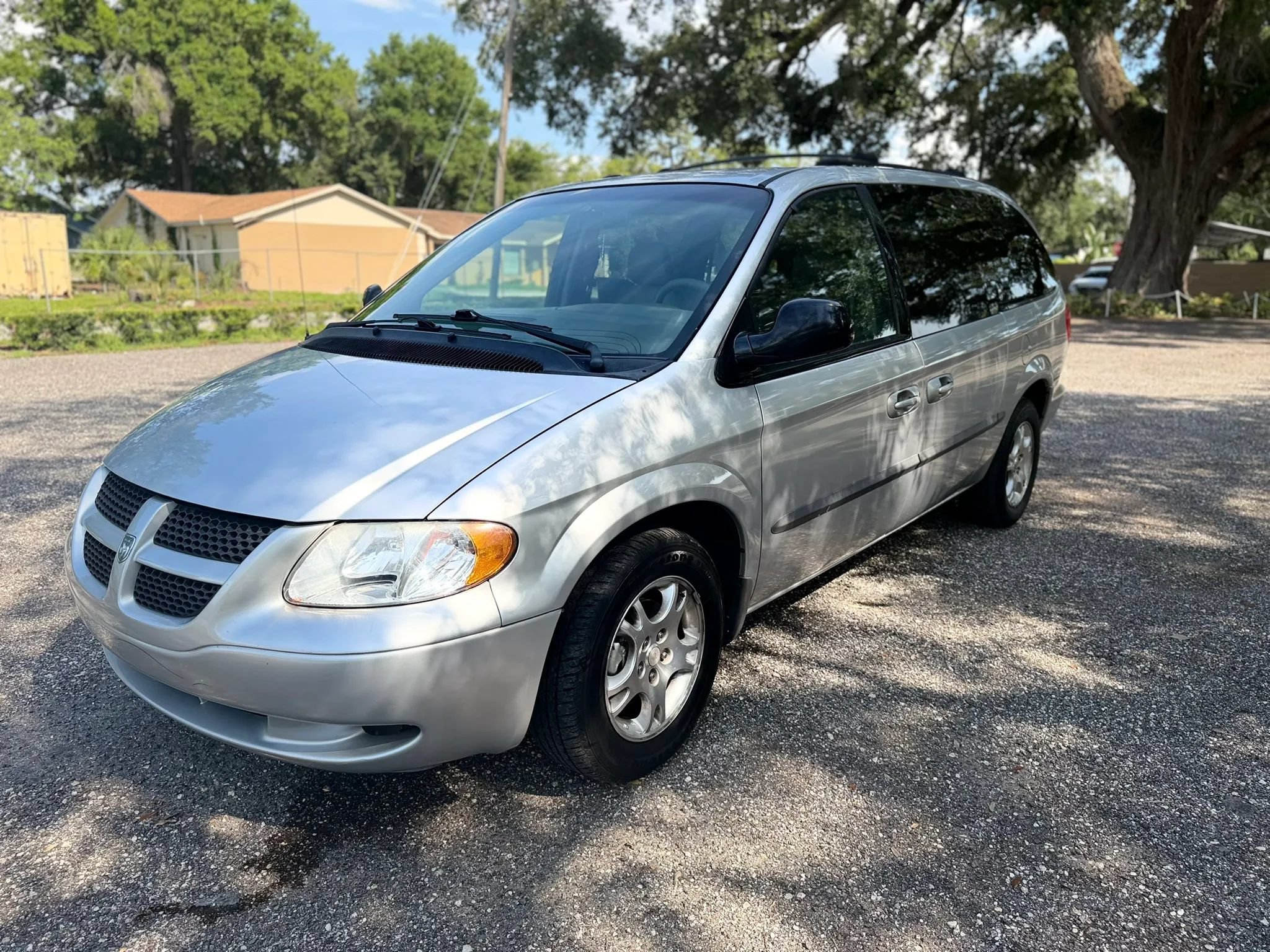 Used 2002 Dodge Grand Caravan eX