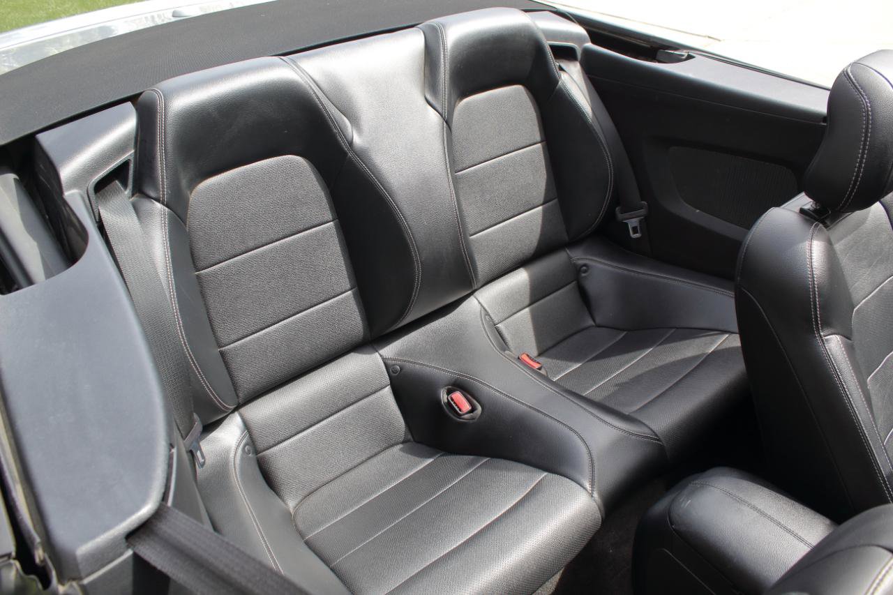 Used 2017 Ford Mustang Premium image 50