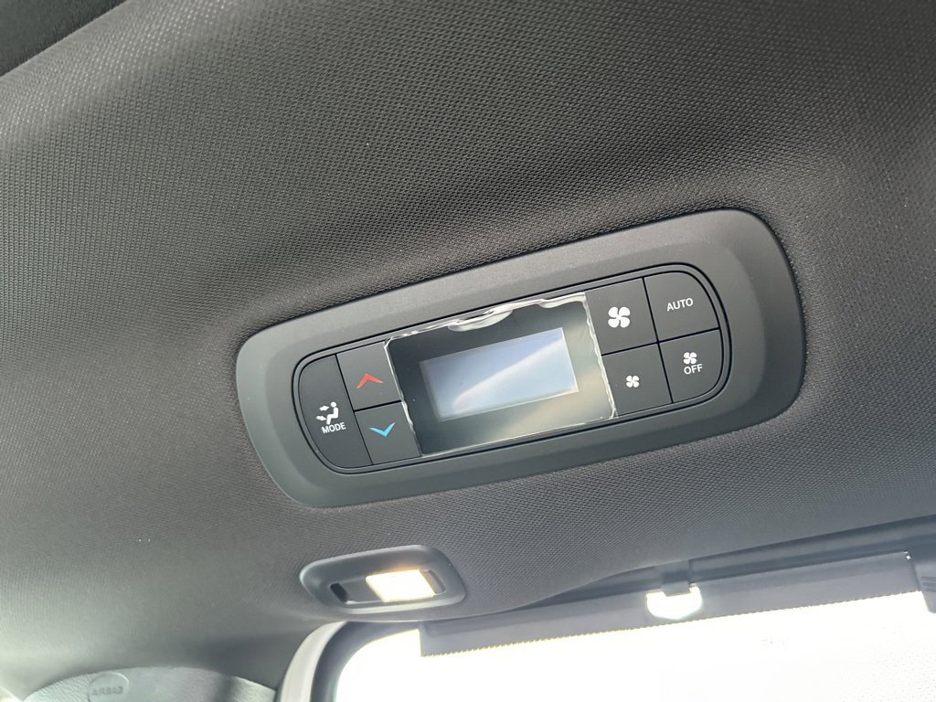 New 2026 Chrysler Pacifica Limited w/ S Appearance Package image 17