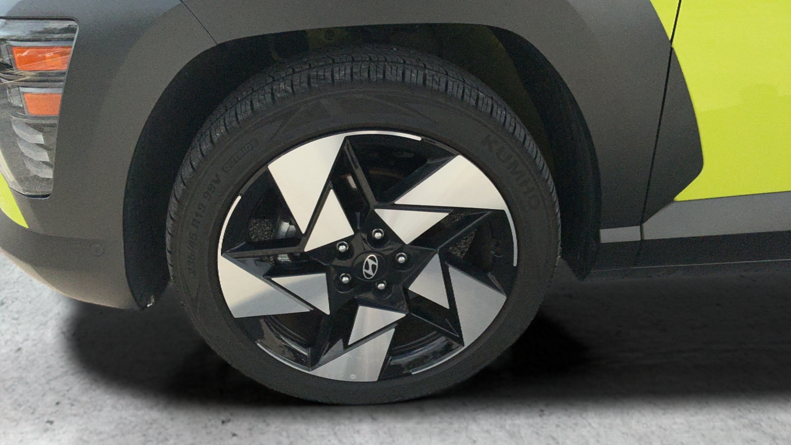 Used 2024 Hyundai Kona Limited FWD image 45