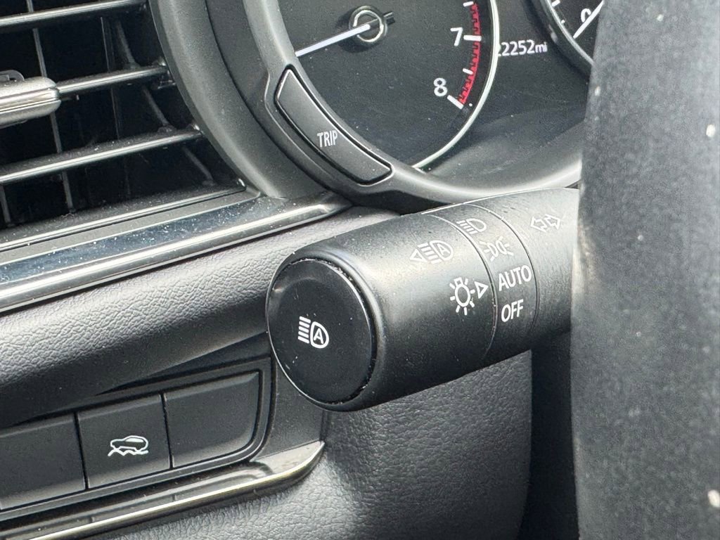 Used 2023 MAZDA CX-30 AWD 2.5 S w/ Premium Package image 13