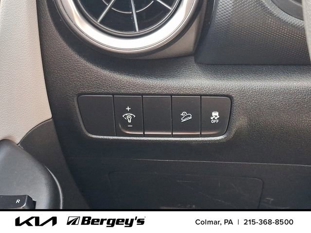 Used 2023 Hyundai Kona SEL AWD/4WD image 24