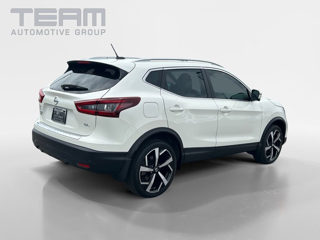 Used 2022 Nissan Rogue Sport SL w/ Premium Package FWD image 7