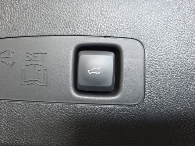 Used 2024 Lincoln Corsair AWD w/ Equipment Group 101A image 13