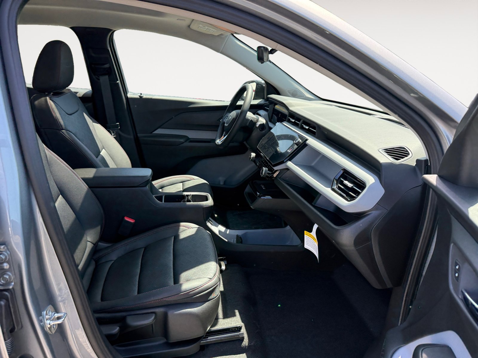 New 2027 Chevrolet Bolt RS w/ Technology Package FWD image 19