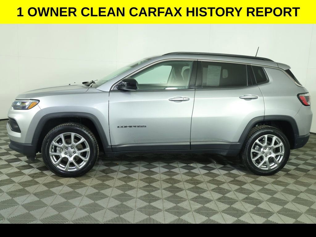 Used 2022 Jeep Compass Latitude image 4