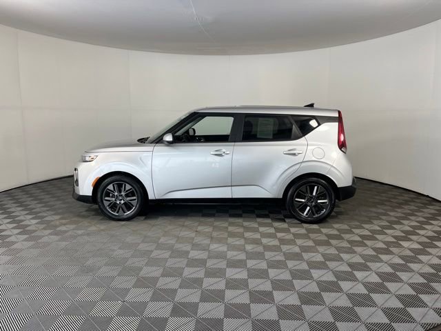 Used 2021 Kia Soul EX FWD image 3