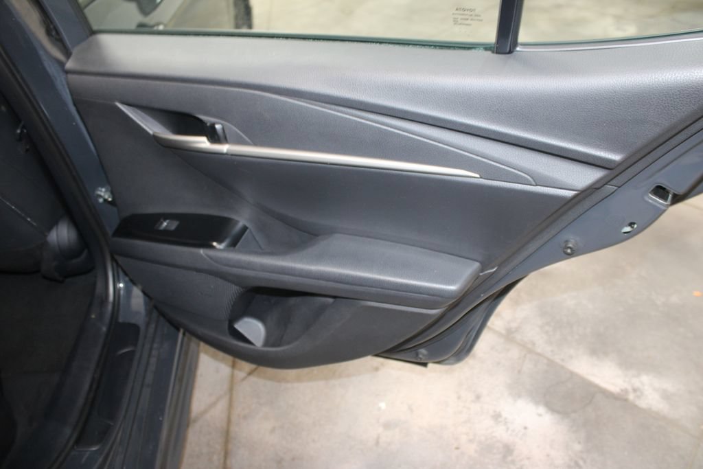 Used 2025 Toyota Camry SE FWD image 24