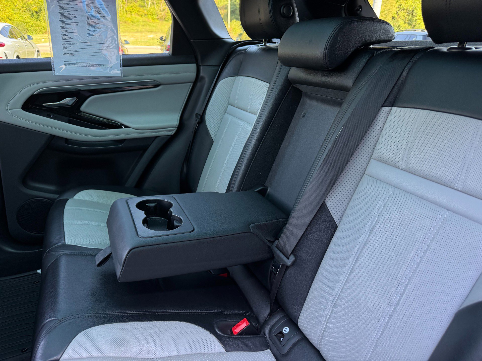 Used 2020 Land Rover Range Rover Evoque R-Dynamic SE image 55