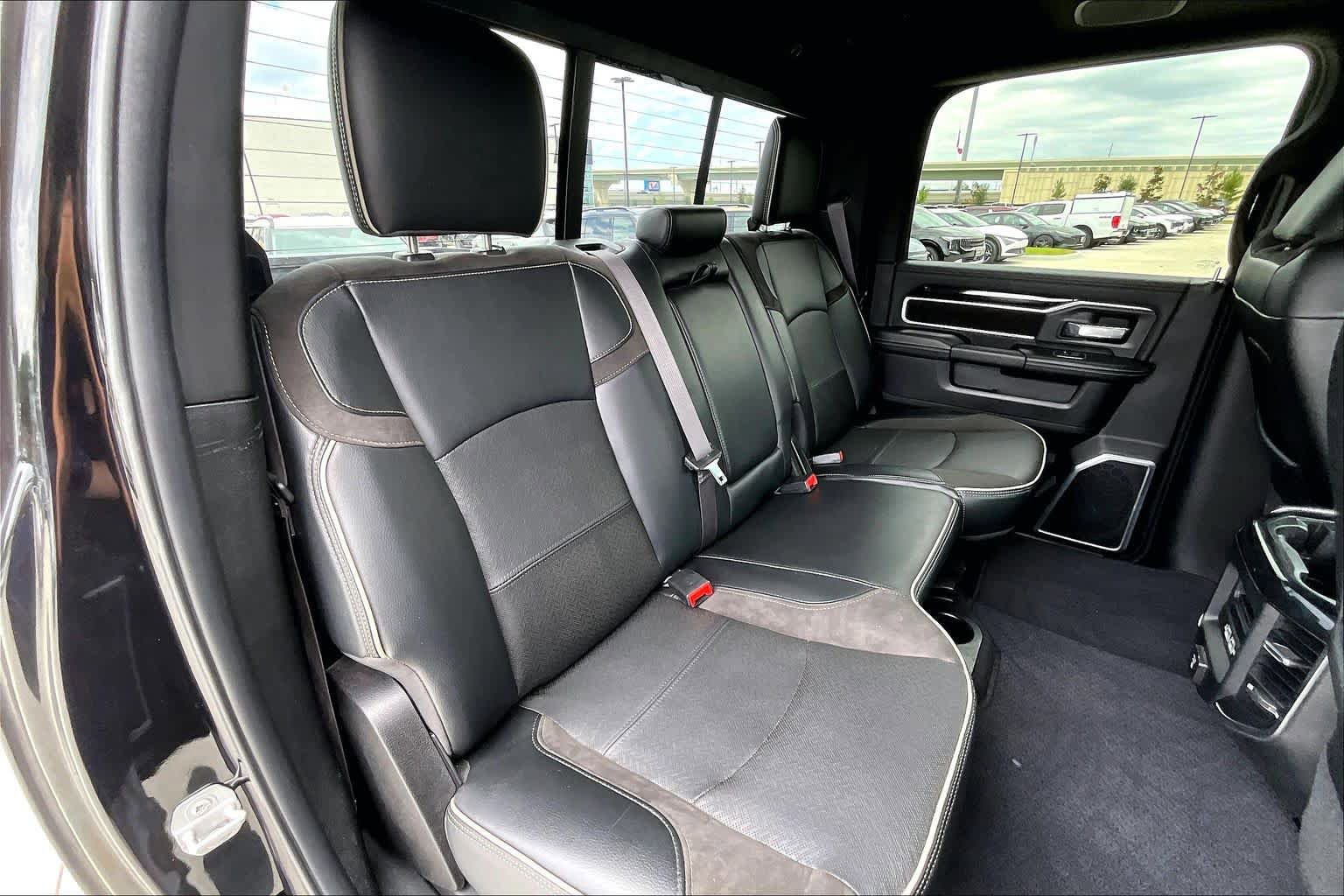 Used 2019 RAM 2500 Laramie w/ Night Edition AWD/4WD image 20