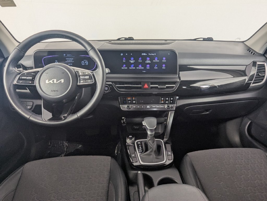 Used 2025 Kia Seltos S FWD image 13