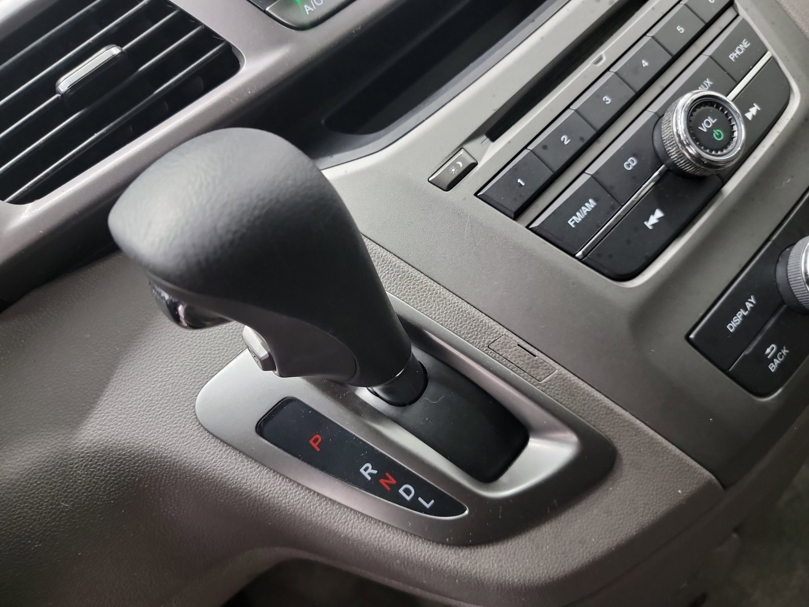 Used 2015 Honda Odyssey LX image 26