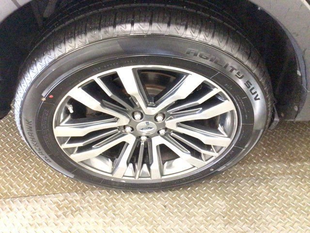 Used 2016 Ford Explorer Platinum image 27