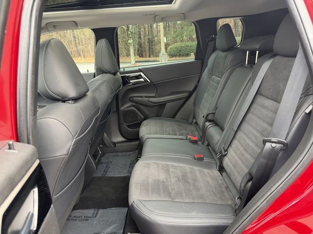 Used 2023 Mitsubishi Outlander SE image 24