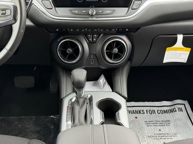 Used 2025 Chevrolet Blazer LT image 15