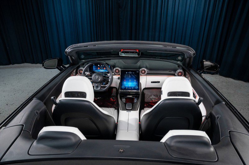 Certified 2023 Mercedes-Benz SL 63 AMG 4MATIC image 18