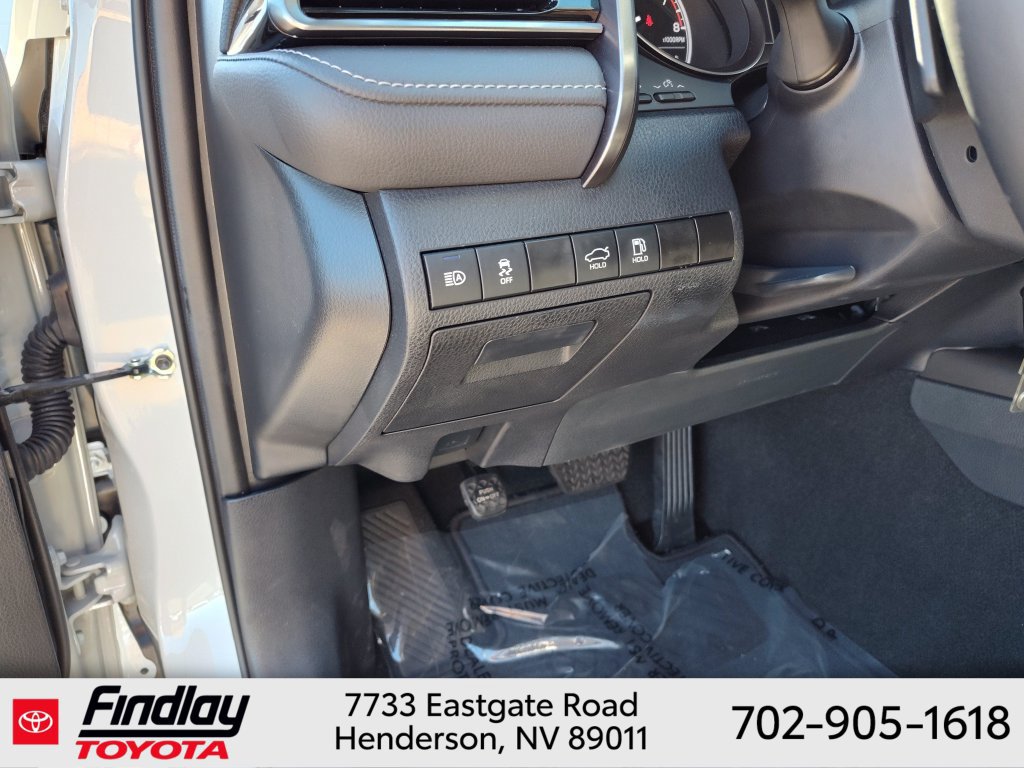Used 2024 Toyota Camry SE FWD image 20