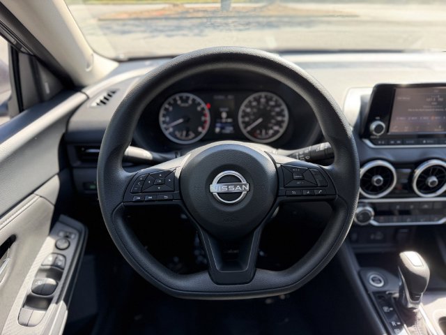 Used 2025 Nissan Sentra S FWD image 19