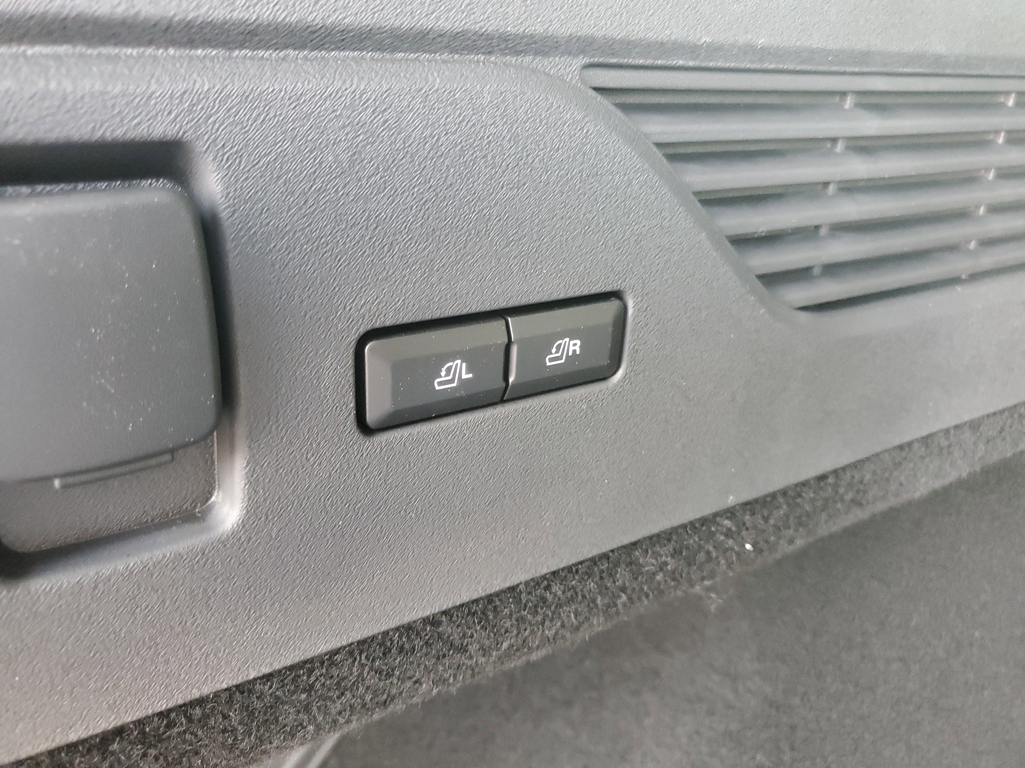 New 2026 Lincoln Nautilus Premier image 31