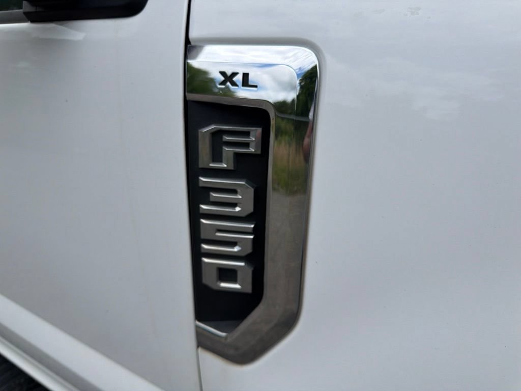 Used 2022 Ford F350 XL w/ Power Equipment Group AWD/4WD image 10