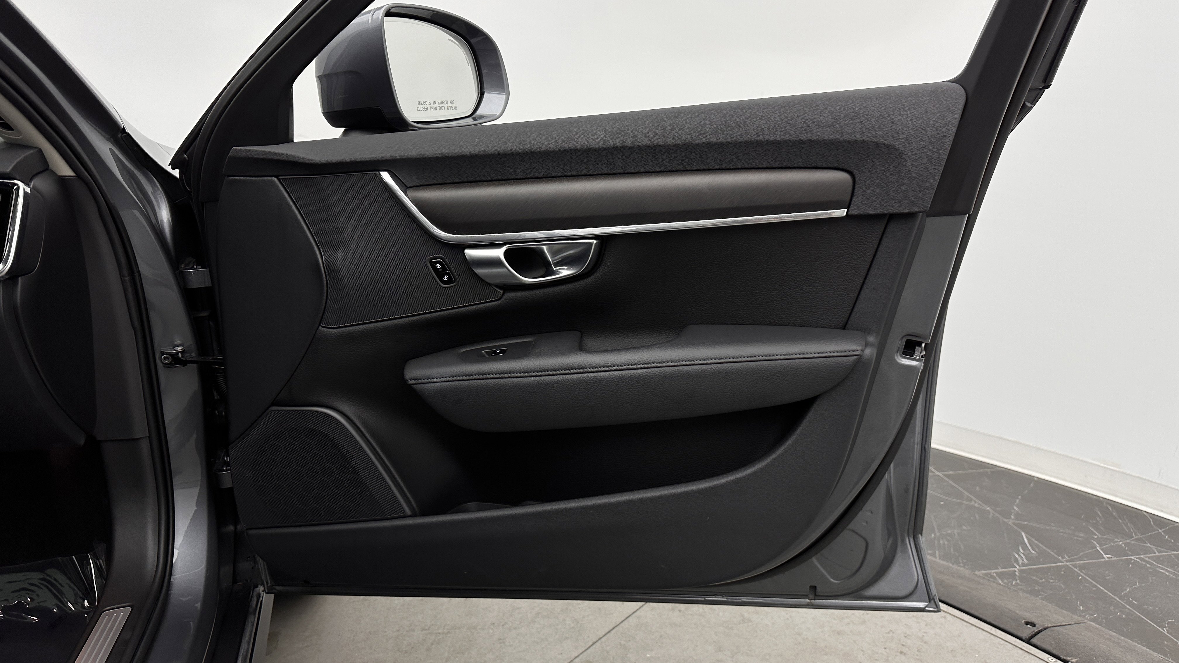 Used 2019 Volvo V90 T6 Cross Country w/ Advanced Package AWD/4WD image 34