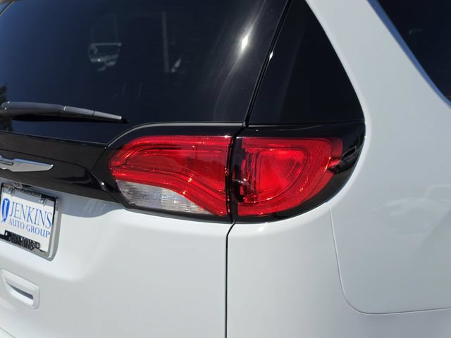 New 2026 Chrysler Voyager LX FWD image 36