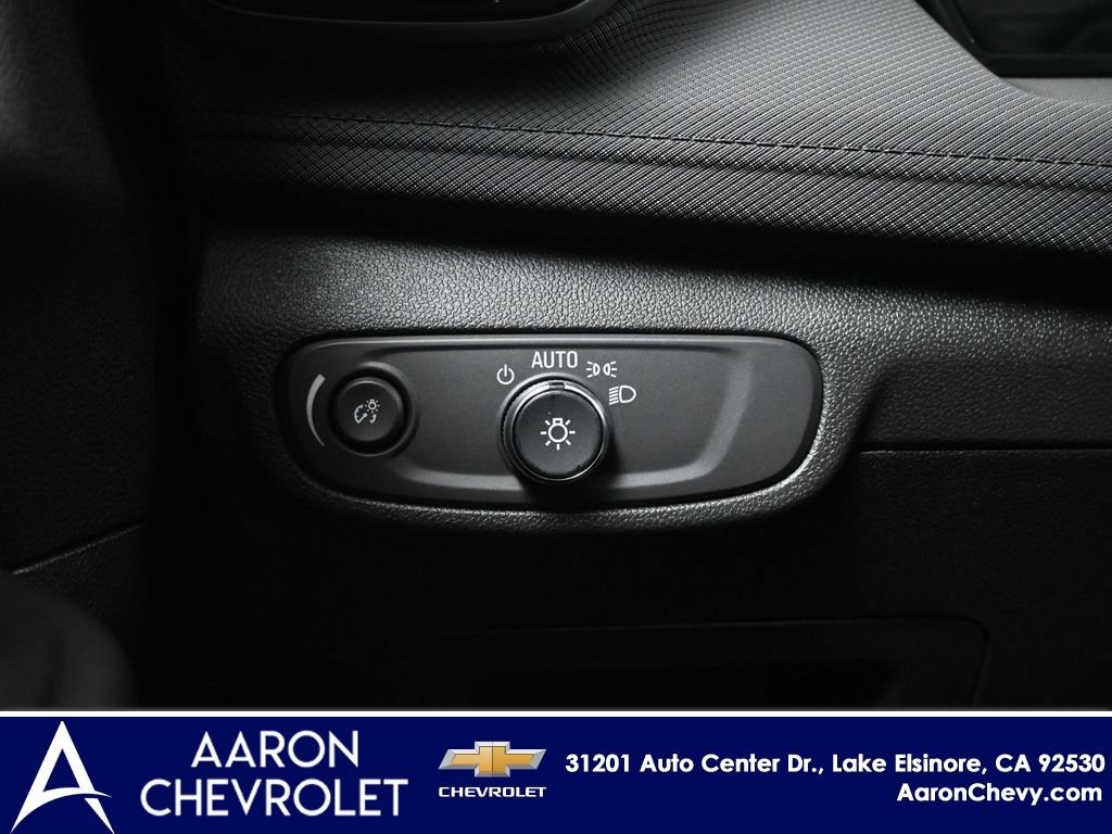 New 2025 Chevrolet TrailBlazer LT w/ Convenience Package FWD image 15