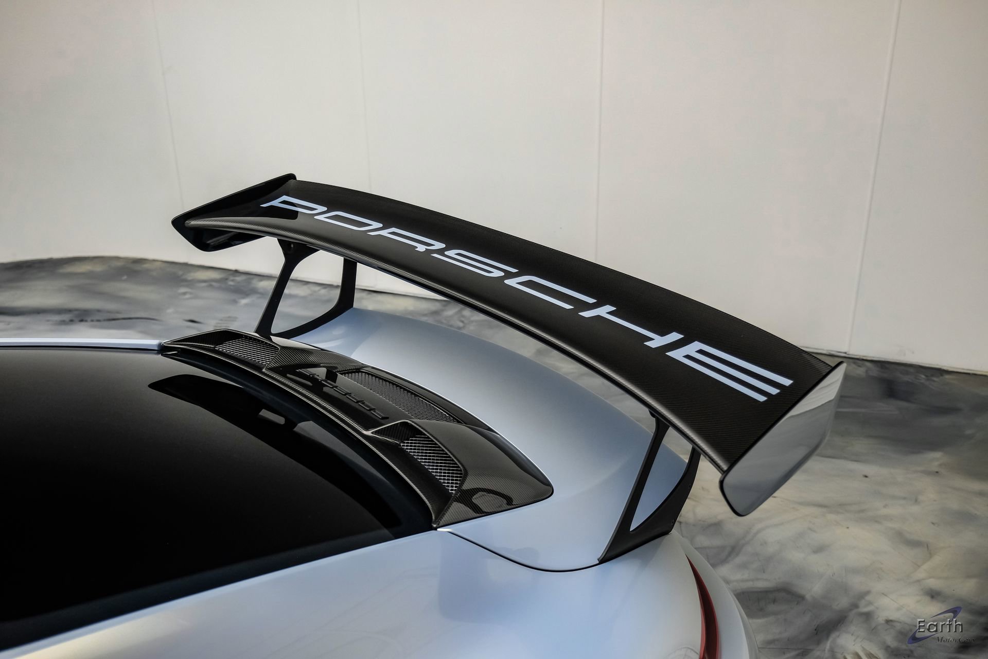 Used 2018 Porsche 911 GT2 RS w/ Weissach Package RWD image 43