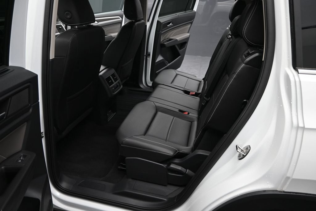 Used 2023 Volkswagen Atlas SE w/ Panoramic Sunroof Package AWD/4WD image 10