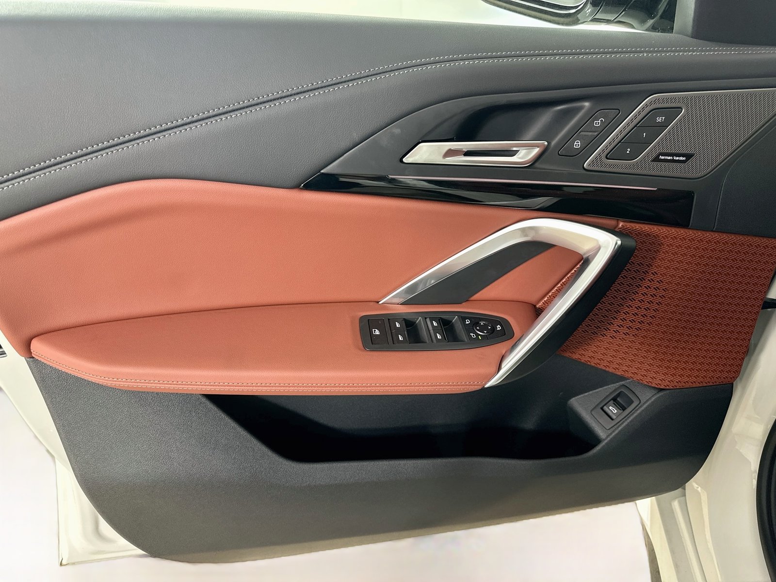 New 2027 BMW X1 xDrive28i AWD/4WD image 16