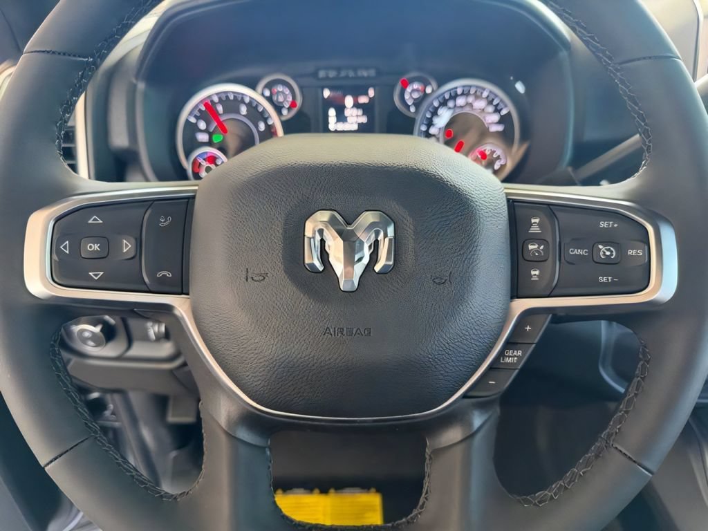 New 2026 RAM 2500 Big Horn AWD/4WD image 16