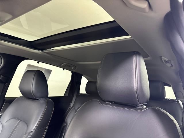 Used 2024 MAZDA CX-90 Plug-In Hybrid w/ Premium Pkg image 12