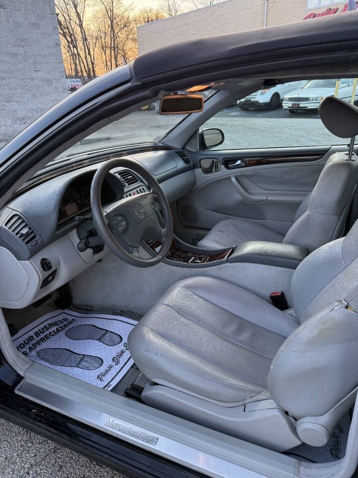 Used 2003 Mercedes-Benz CLK 320 Cabriolet image 7