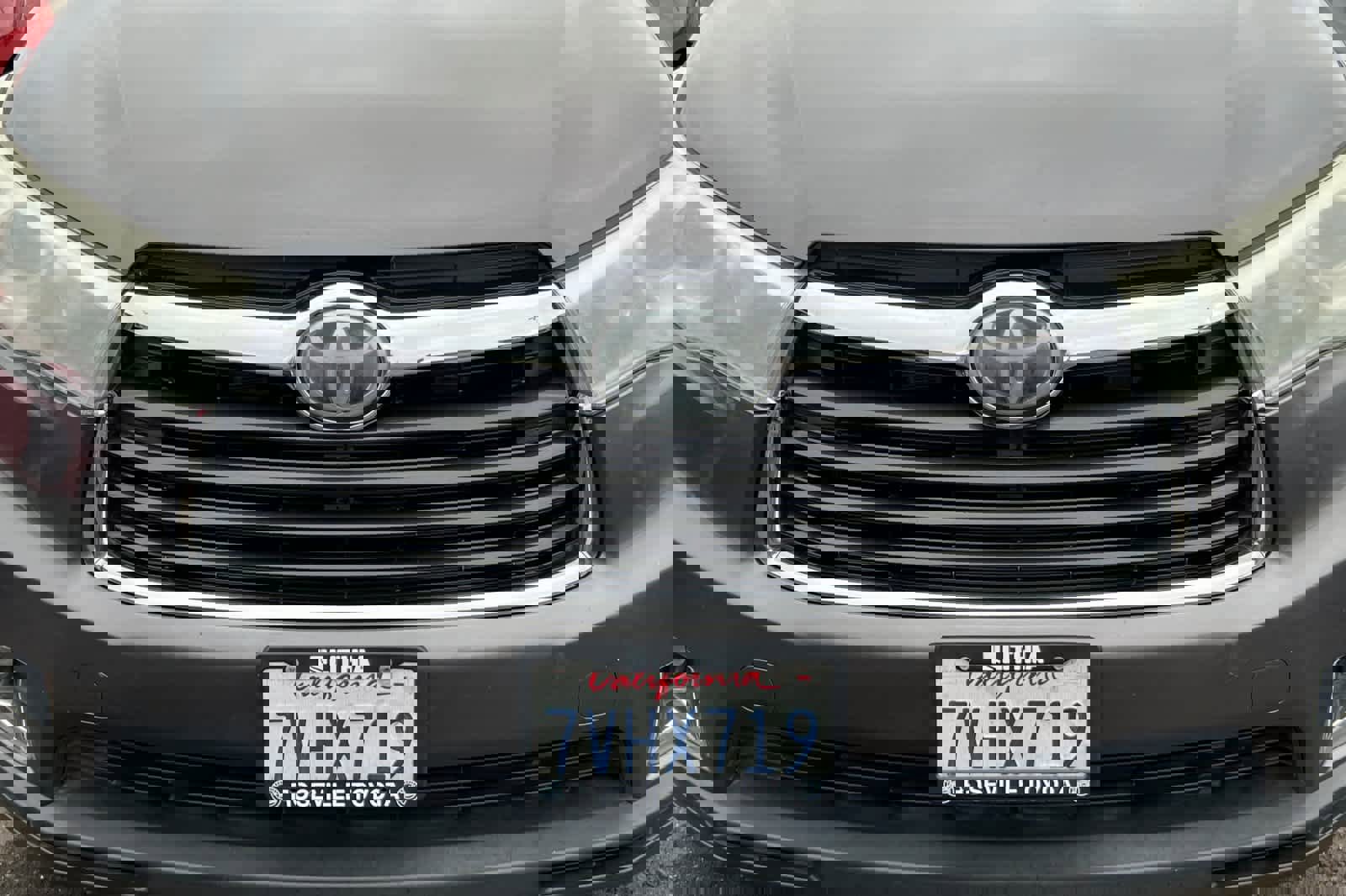 Used 2016 Toyota Highlander Limited image 9