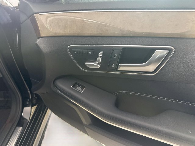 Used 2016 Mercedes-Benz E 350 Sedan image 29