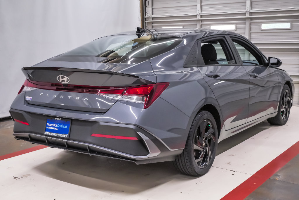 Certified 2026 Hyundai Elantra Sport FWD image 6