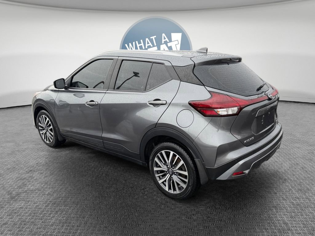 Used 2022 Nissan Kicks SV image 6