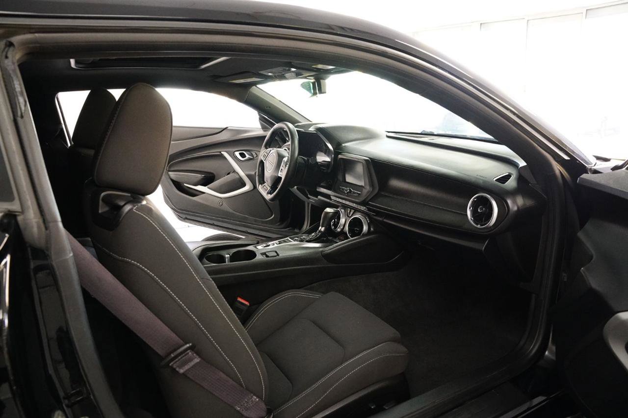 Used 2017 Chevrolet Camaro LT w/ RS Package image 26