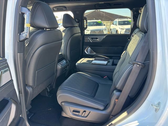 New 2026 INFINITI QX80 Autograph w/ Premium Cargo Package image 13