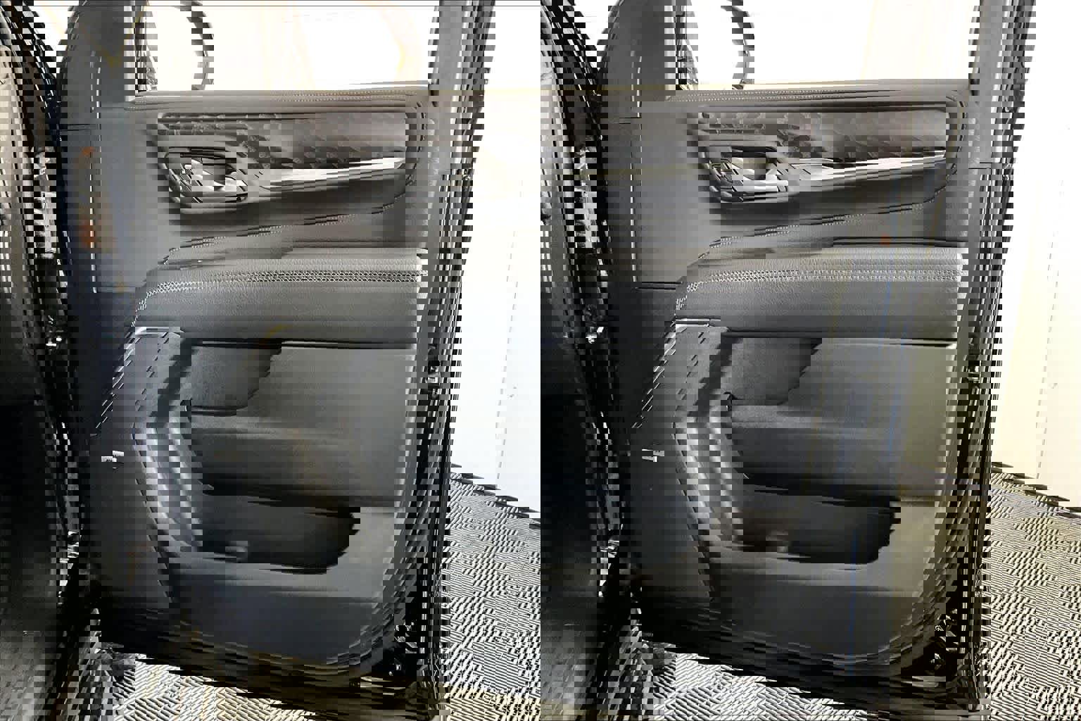 Used 2022 GMC Yukon XL Denali image 20