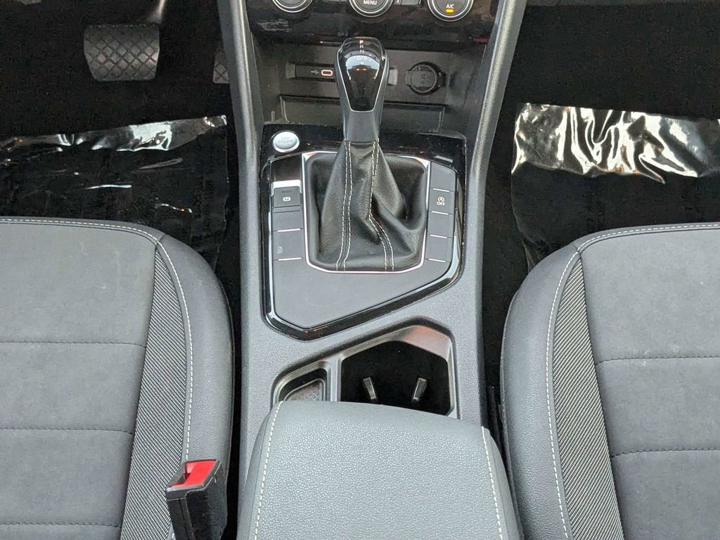 Used 2024 Volkswagen Taos SE image 19