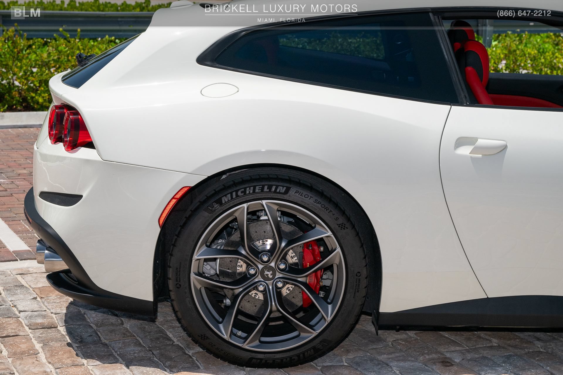 Used 2018 Ferrari GTC4Lusso T RWD image 54