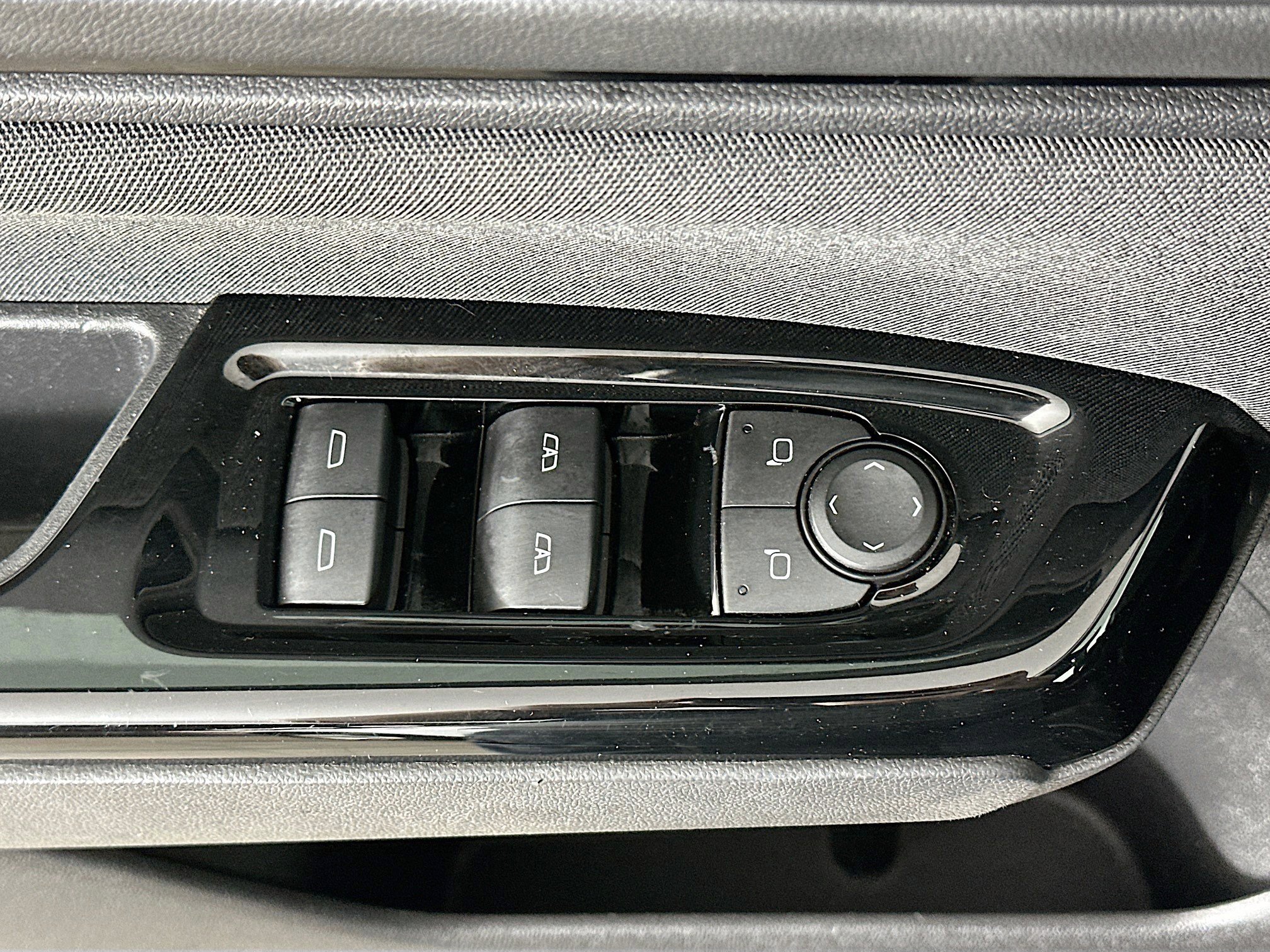 Used 2024 Honda Prologue EX image 15