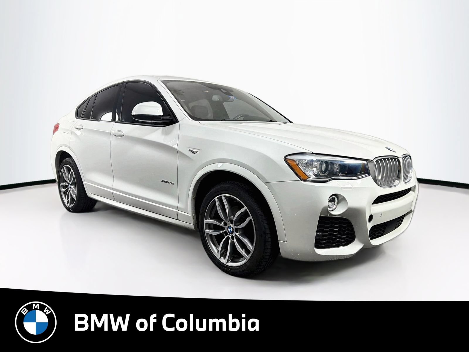 Used 2018 BMW X4 xDrive28i AWD/4WD image 1