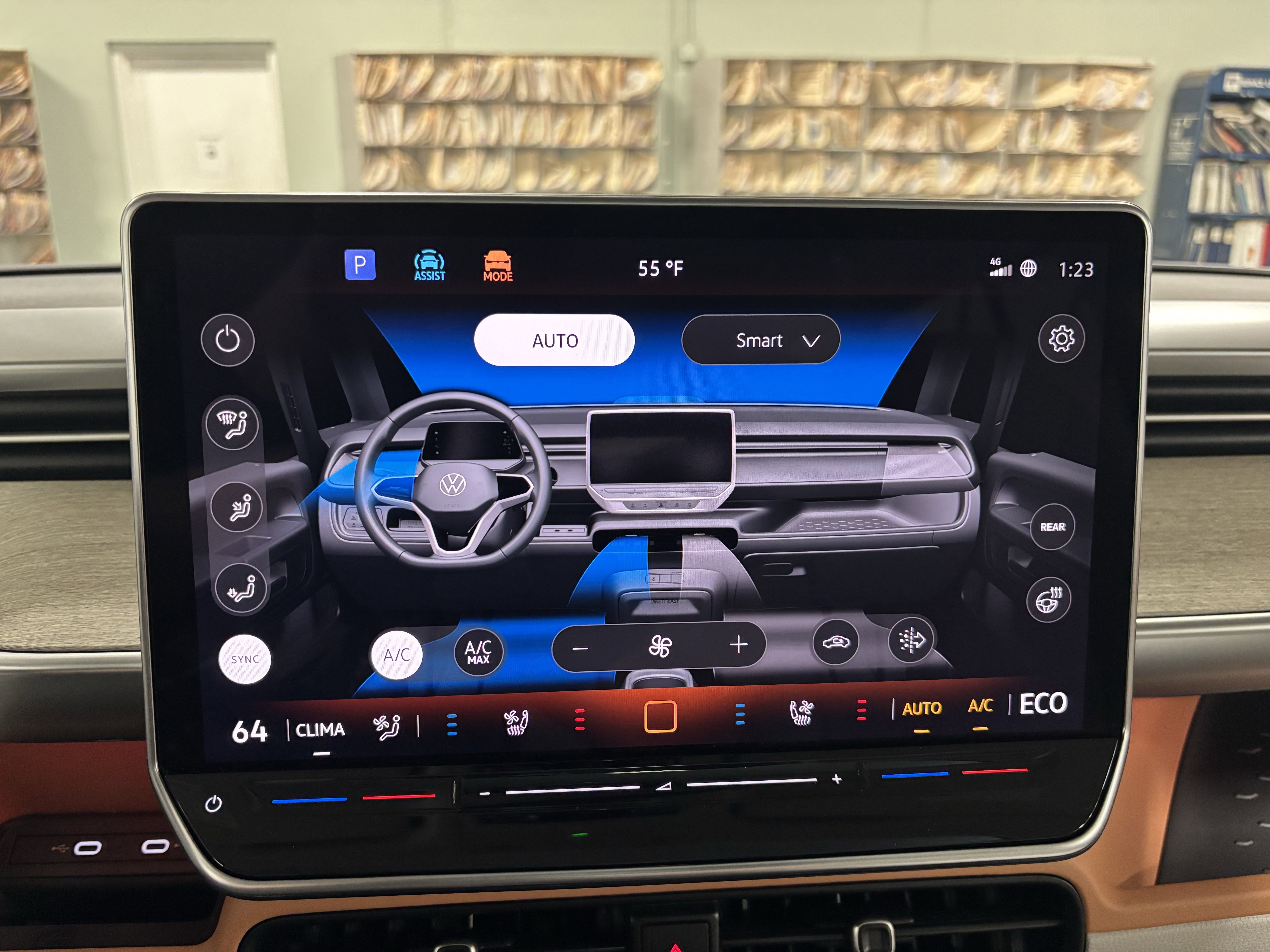 New 2025 Volkswagen ID. Buzz 1st Edition AWD/4WD image 19