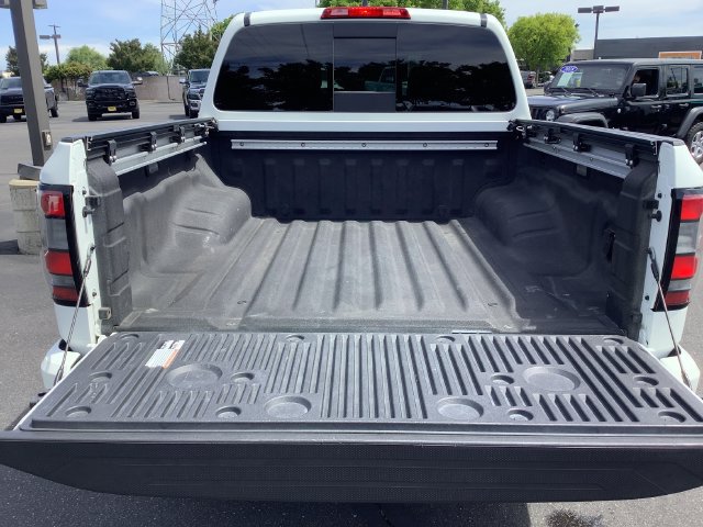 Used 2023 Nissan Frontier PRO-4X w/ Pro-4X Premium Package AWD/4WD image 31