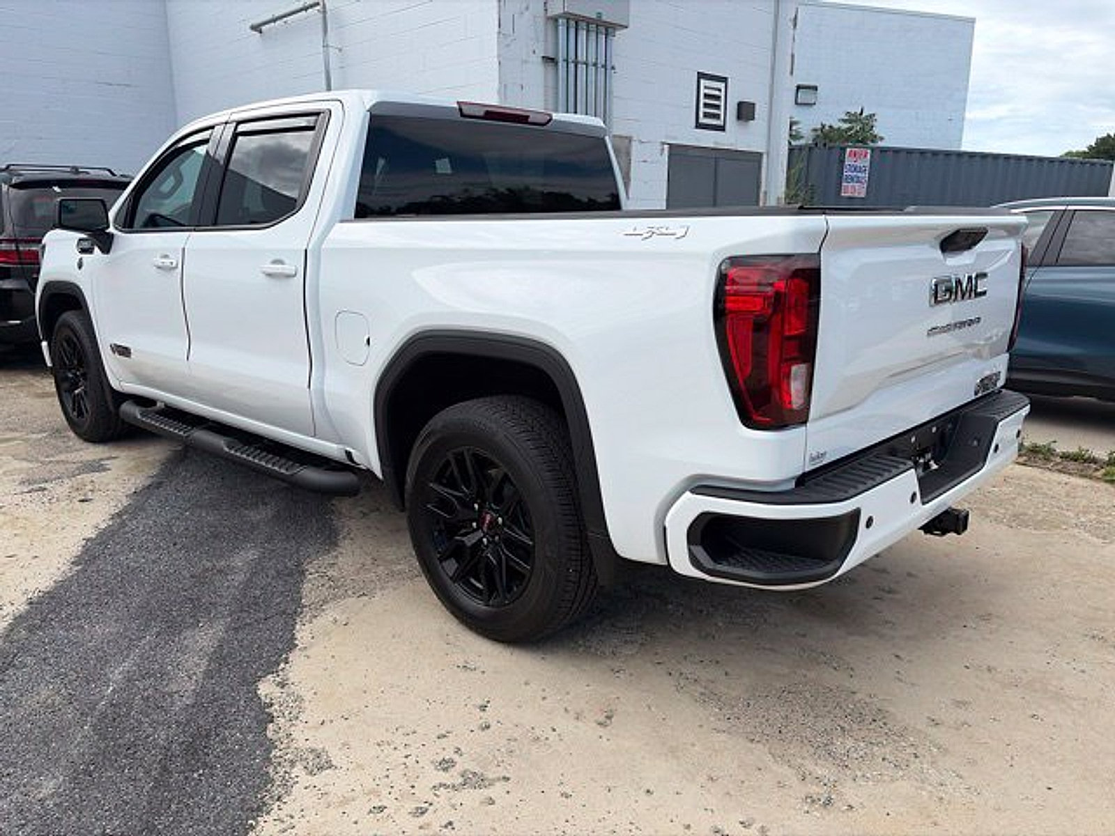 Certified 2026 GMC Sierra 1500 Elevation AWD/4WD image 10